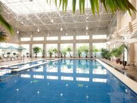泰安东尊华美达大酒店 - 室内游泳池