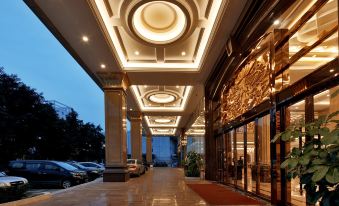 Golden Bauhinia International Hotel