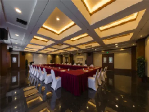 Nvwa Spring Hot Spring Resort Hotel