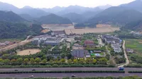 Qinshuiwan Holiday Hotel (Ninghai Wujia Manor)