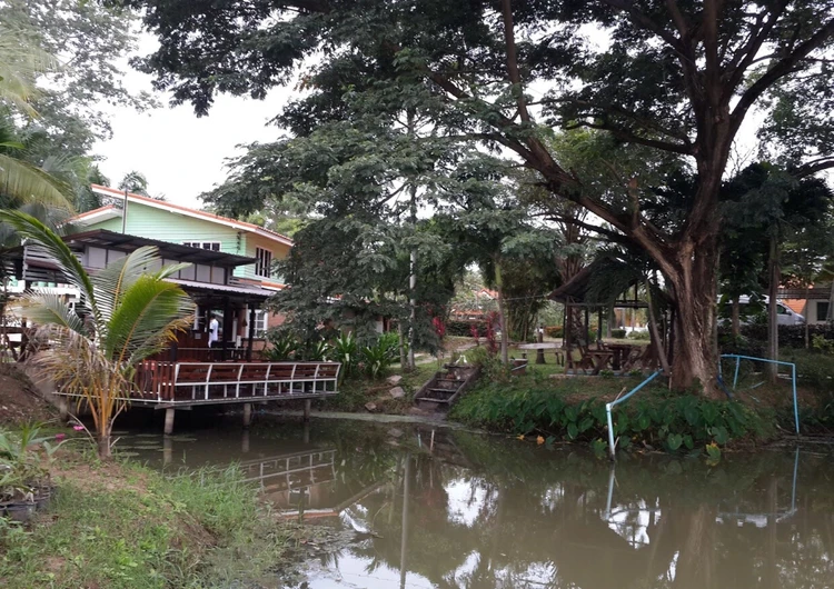 รูปภาพของสวรรค์สร้างนางแก้ว