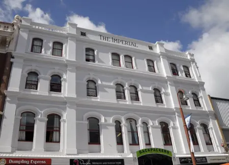 Backpackers Imperial Hotel Отели рядом с достопримечательностью «Tasmanian Museum and Art Gallery»