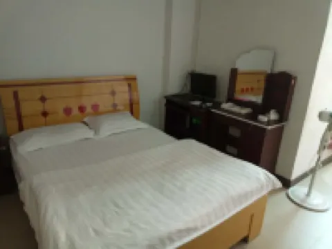 掲陽普寧華都宿泊