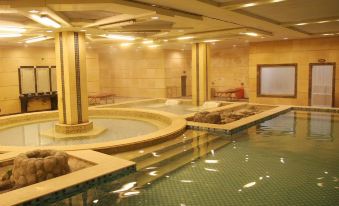 Lihua International Hotel & Spa