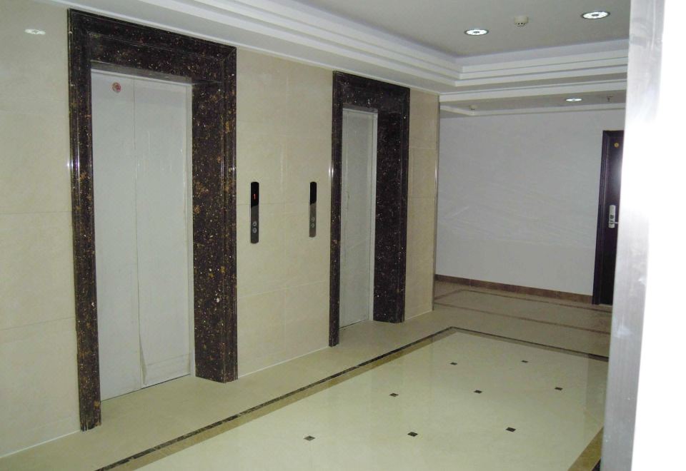  Hotel Overview