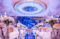 Oupai Jindi Grand Hotel (Xinyang International Trade City East Railway Station) - sarapan