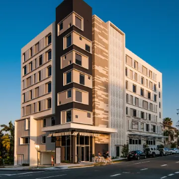 Woodroffe Hotel Отели рядом с достопримечательностью «Саутпорт»