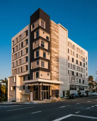 Woodroffe Hotel Hotel di Southport