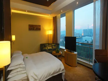 Kai Bin Hotel Отели рядом с достопримечательностью «Saihantal Urban Prairie»