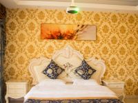 呼和浩特万和颐景酒店式公寓 - 投影观景欧式大床房