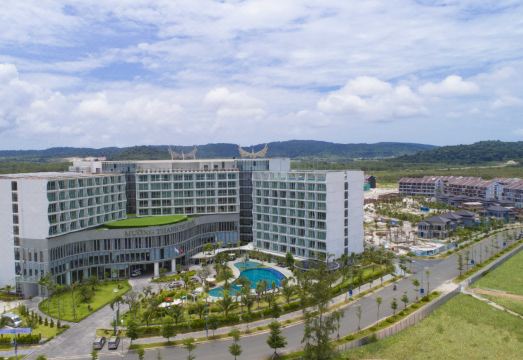 3. 므엉 탄 럭셔리..