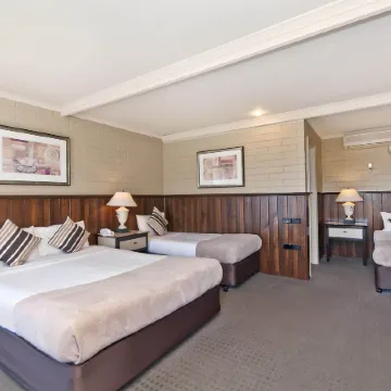 Comfort Inn on Raglan