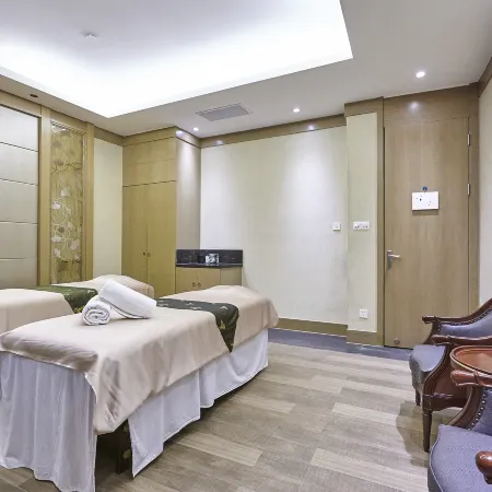 Tongli Lake View Hotel