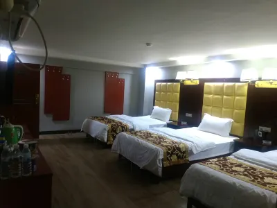 Sizhou Hotel along the river Các khách sạn gần Yan He Wujiang Shan Xiabai Li Gallery