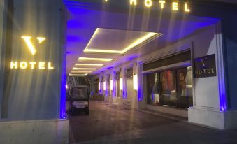 V Hotel (Tianjin Aocheng)