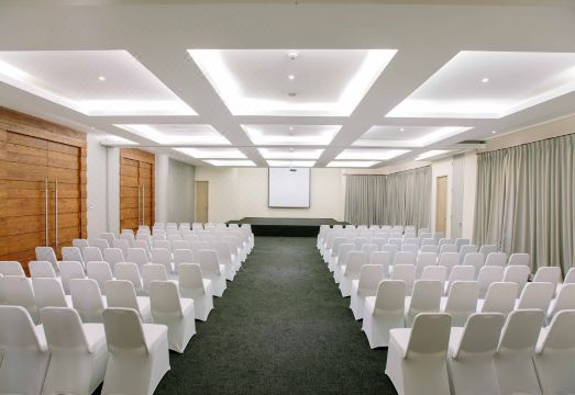 3. 마호가니 호텔..