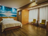 衡阳加曼公寓酒店 - 景观大床房