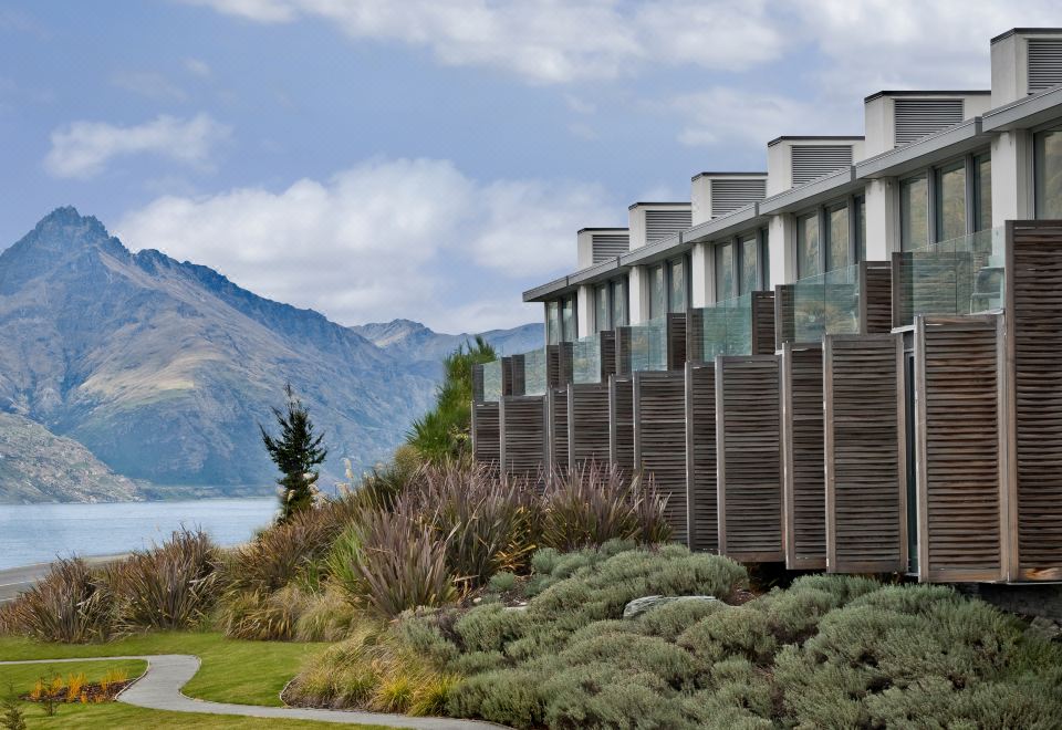 스위스-벨스위트 파우나무 퀸즈타운