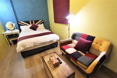 East Coast Hostel Hotels in Ji‘an Railway Station/Container House Starbucks