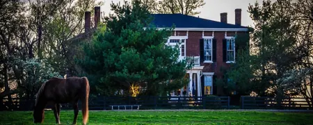 1851 Historic Maple Hill Manor B&B