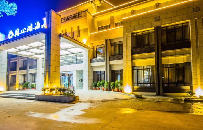 TONGXINLAKE HOTEL