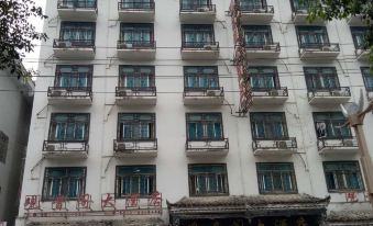 Guanyinge Grand Hotel