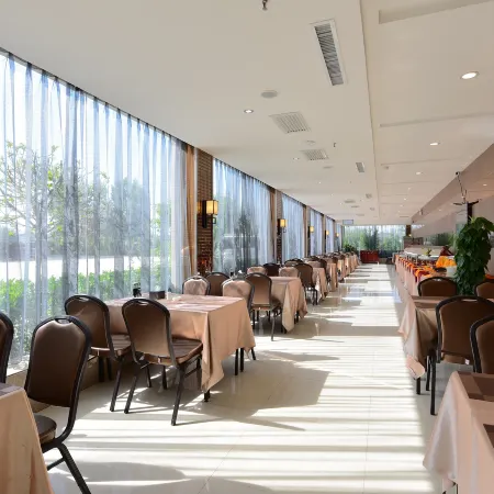 Fuxi Four Seasons Hotel (Linfen Drum Tower North Street Store)