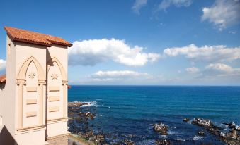 Yangyang Sea View Pension