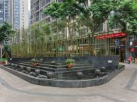 嘉年CEO服务公寓(成都新会展中心香年广场店) - 酒店附近