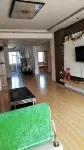 Watch The Sunset Family Apartment