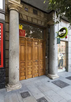 B&B HOTEL Apartamentos Madrid Centro Fuencarral 46 Hotels in 