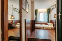 Poshpacker Flipflop Youth Hostel (Taikoo Li Chunxi Road Metro Station)