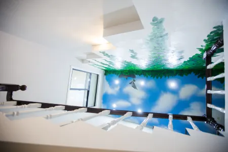 Colorful Creative Hotel Отели рядом со станцией Jieshounan Railway Station