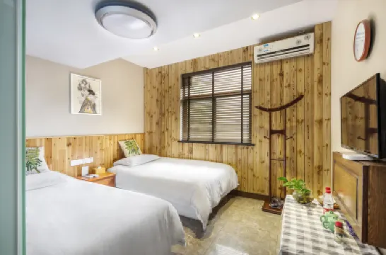 Bushe Art Hotel (Hangzhou West Lake Hefang Street) Hotel berhampiran Former Residence of Hu Xueyan