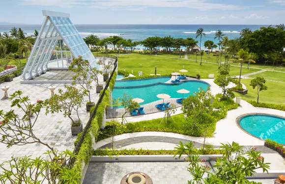 努沙杜瓦梅魯薩卡酒店