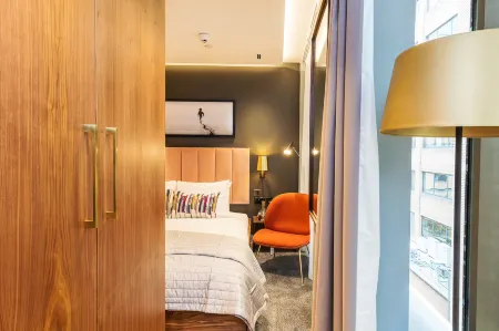 Native Bankside Отели рядом с достопримечательностью «Айленд Гарденс»