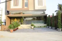 Royal Pavilion Hotel - 3-Star