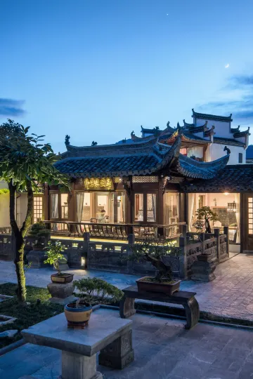 Hongcun Yunshan mountain scenery house