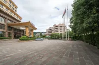 Goldenkey Hotel Fujian Jianzhou - parking