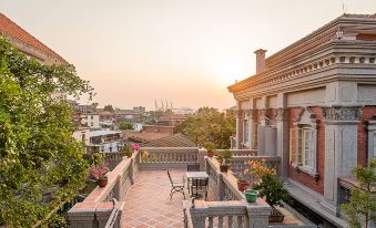 Lilac Garden Hotel