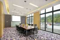 Libo Xiaoqikong Kew Green Hotel