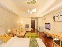 武汉丽斯酒店式公寓 - 光芒引领日式阳光大床房