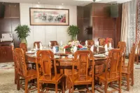 Devel International Hotel - breakfast