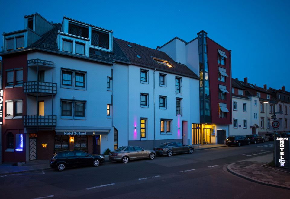 Zollamt Design Hotel - 4-Sterne-Hotelbewertungen in Kaiserslautern
