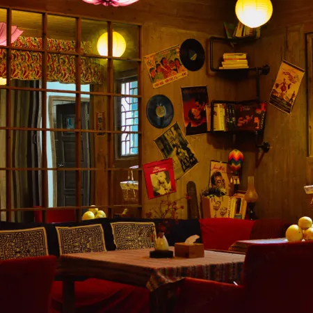 September Huizhou Inn