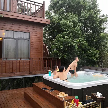 Hezhou Senbake Estate Treehouse Homestay