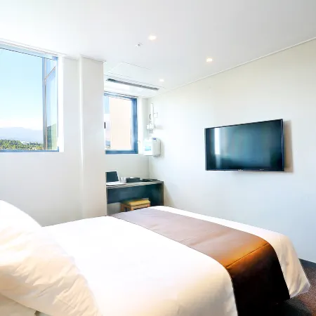 Grand Millions Hotel Seogwipo Отели рядом с достопримечательностью «Парк развлечений Seri World»
