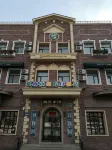 Yake Town Holiday Hotel Hotels near Changchun Railway Station