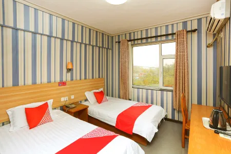 huating hotel Отели рядом с достопримечательностью «Zhaozhou Bridge»