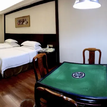 Vienna Hotel (Lufeng Jieshi Bus Station)